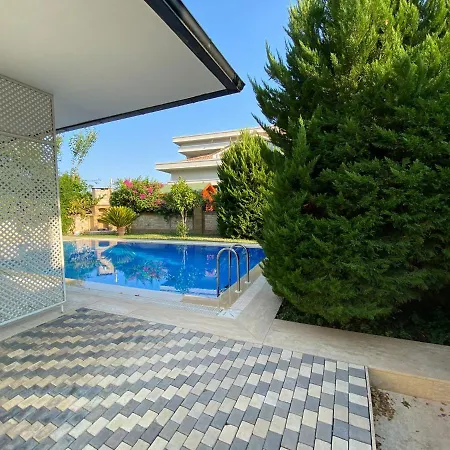 Bluehouse Kemer Merkezde *
